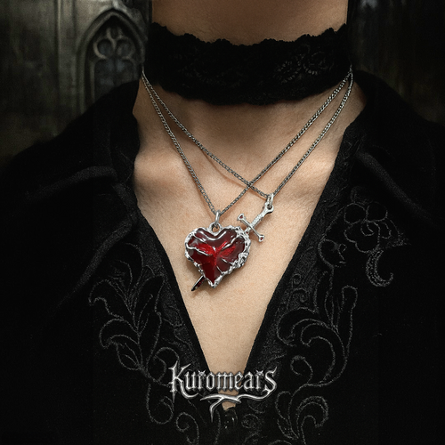 Not your average couple’s necklace. A bold symbol of passion & forever love ❤️🗡️ The Bloodbound Necklace: A gift that lasts forever.
